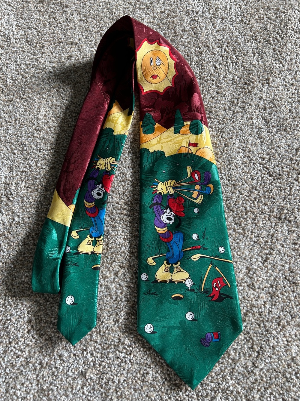 Disney Mickey Unlimited Goofy Golf Scene Tie in Green, Burgundy & Yellow